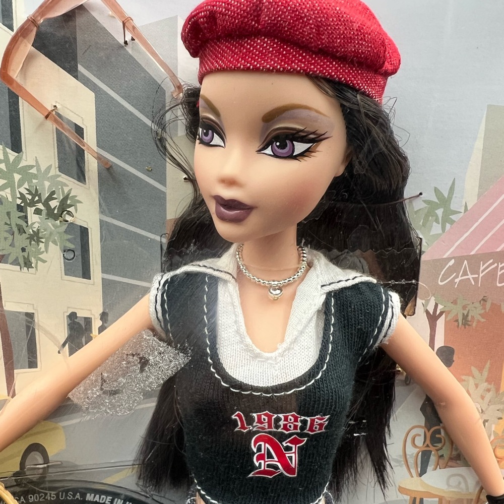 My Scene Nolee 2003 NRFB Hanging Out Mixing It Up Barbie Mattel Doll - Picture 11 of 15